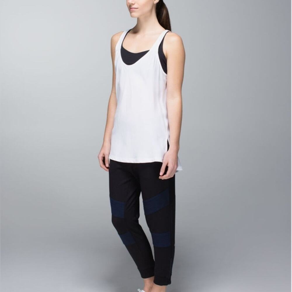 NWT Lululemon Peace of Mind Tank White Size 10 TENCEL Open Back Workout Top